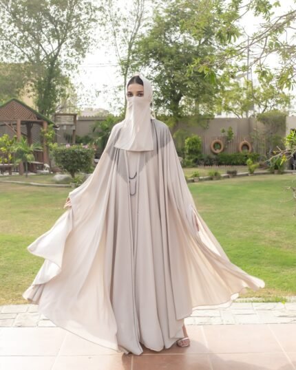 The Desert Quartz Farasha Set Elegant Flow